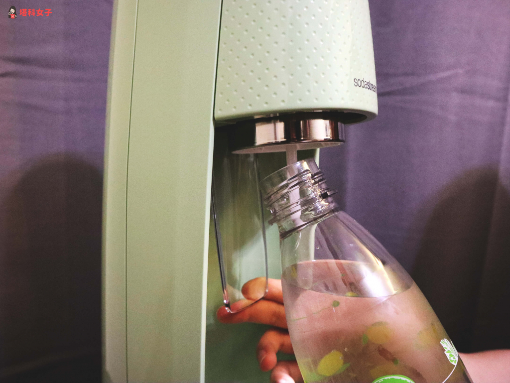 sodastream Spirit 氣泡水機 製作氣泡水