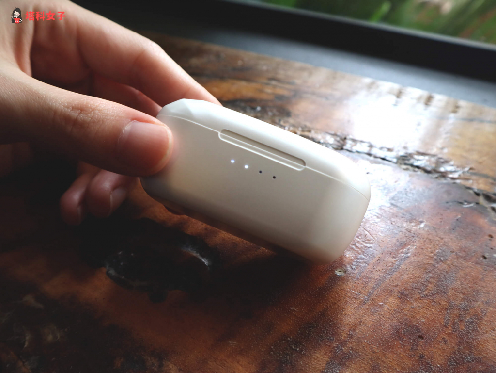 PaMu Slide mini 真無線藍牙耳機 開箱｜充電盒燈號