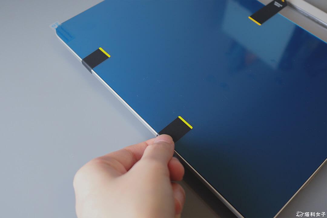 iPad Pro 類紙膜 EasyPaper、EasyPaper Note 貼膜步驟：對準