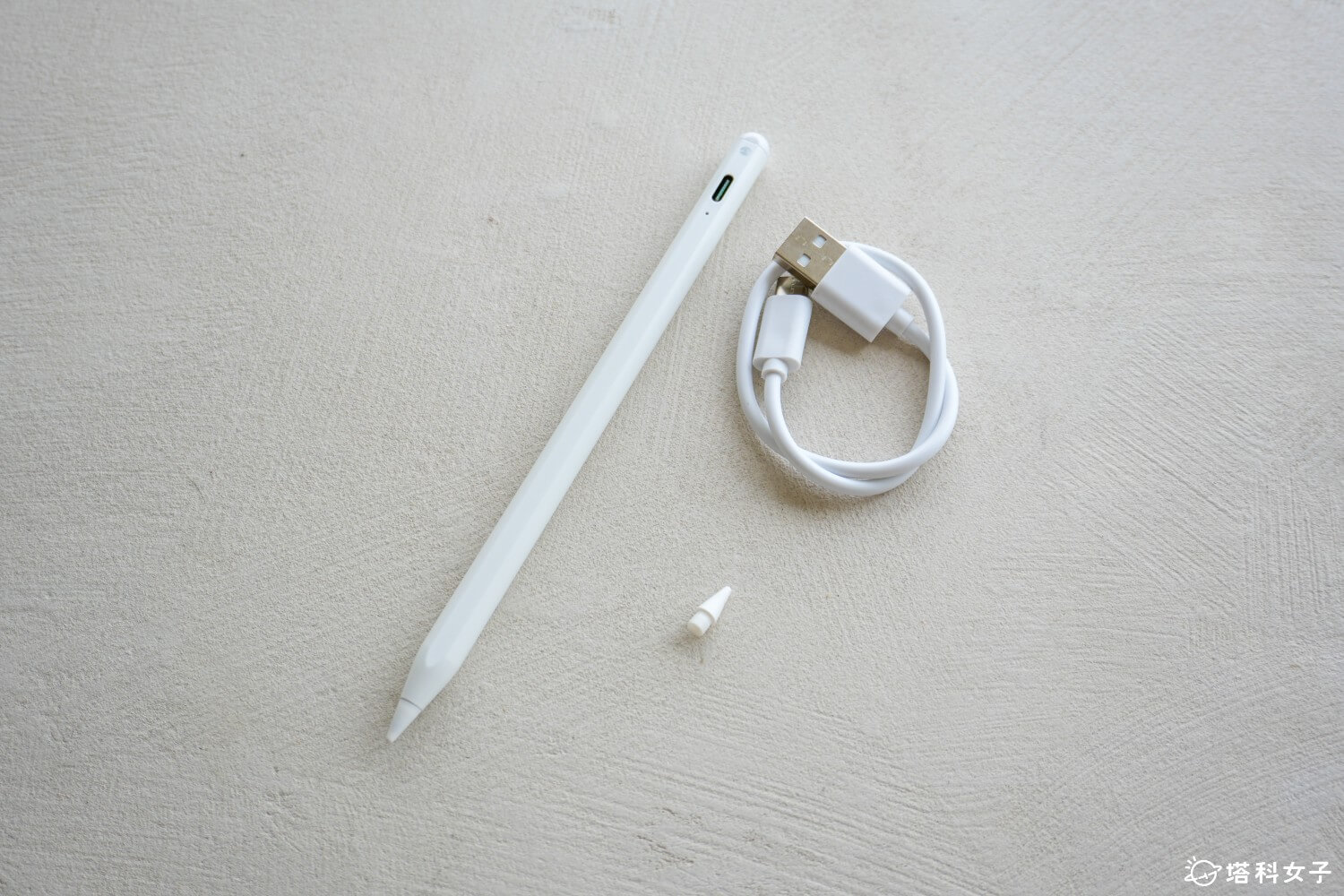 EasyPencil Lite 磁吸藍牙 iPad 觸控筆：內容物
