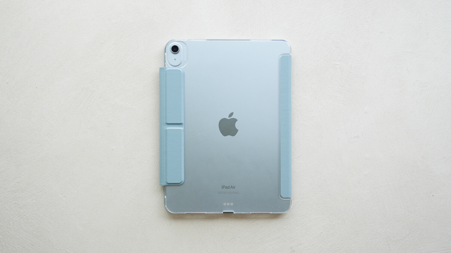 iPad Air M2 保護殼推薦：MAGEASY Facet 霧透背板