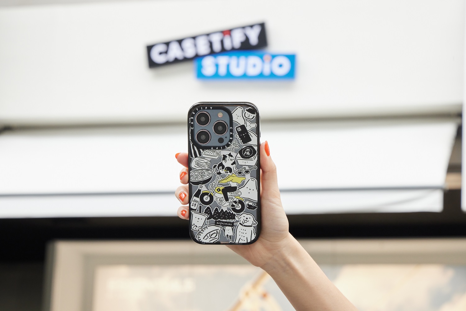 CASETiFY 本次攜手台灣藝術家 WHOSMiNG、章魚燒燒與創作 Skater JOHN 的日本藝術家 Shiba-chan（柴田昌達），共同設計五款台灣獨家手機殼