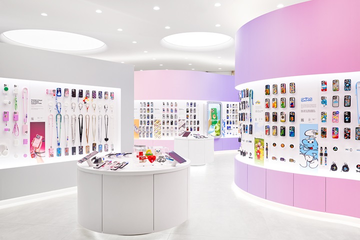 CASETiFY 遠東 Garden City 門市店內將展出多款近期話題不斷的聯名系列,包括吉伊卡哇、迪士尼皮克斯《玩具總動員 》、七龍珠 Z 、TOMORROW X TOGETHER 等超多款聯名電子配件