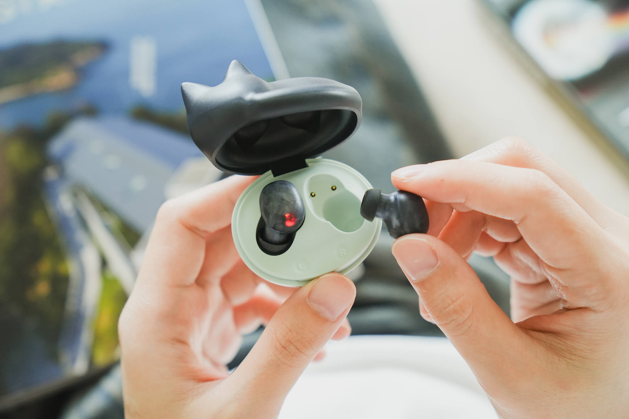 日本 radius NEKO 貓咪藍牙耳機充電盒 充電與續航表現