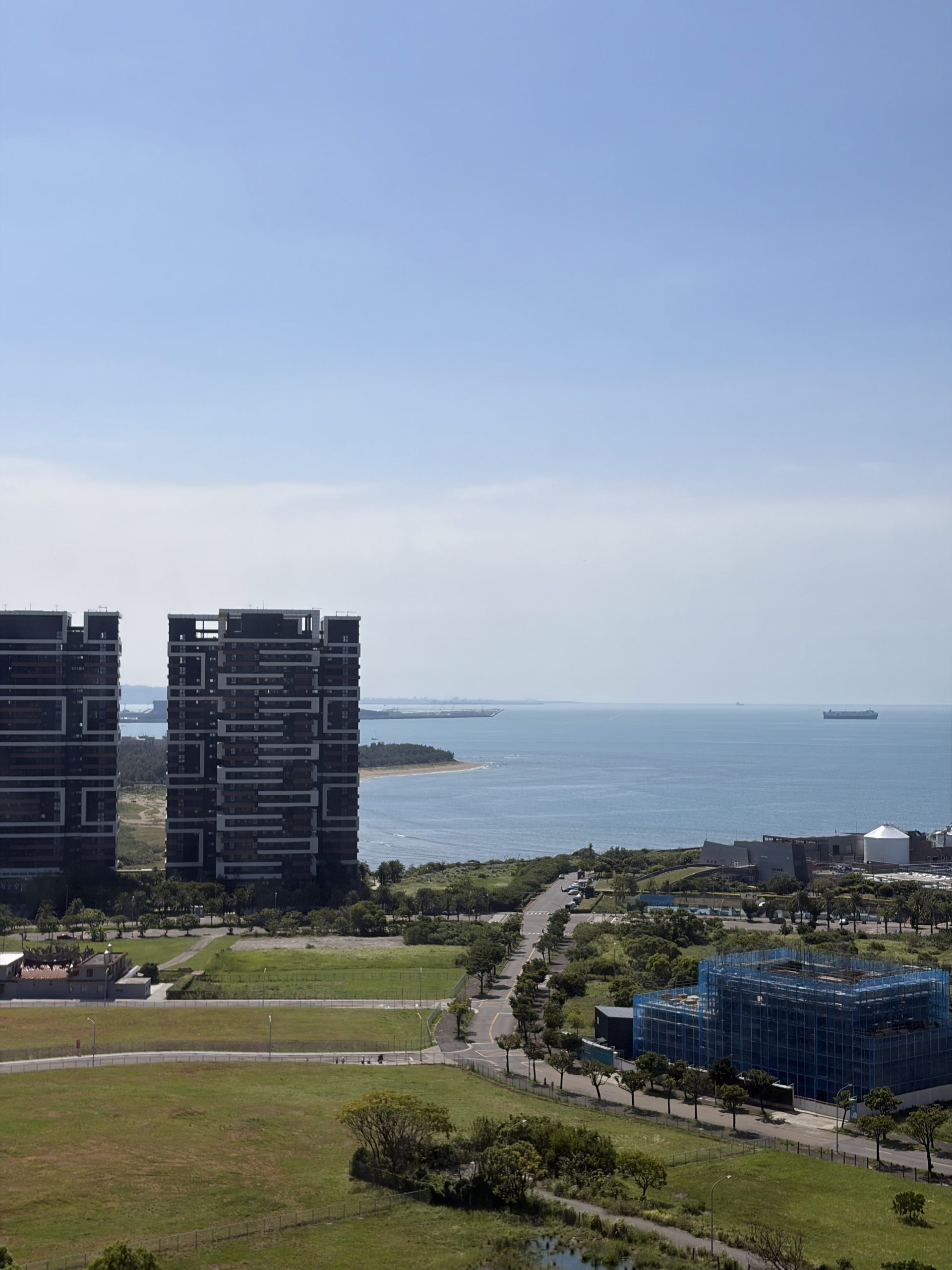 iPhone 17 系列 imos 藍寶石鏡頭貼：高透成像