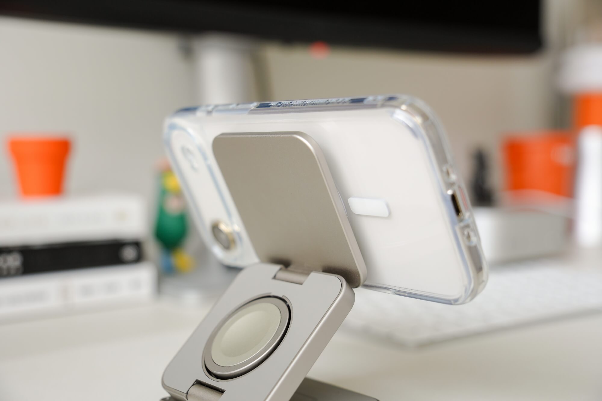 iPhone 17 系列 imos 手機殼：磁吸環「雙向磁力」