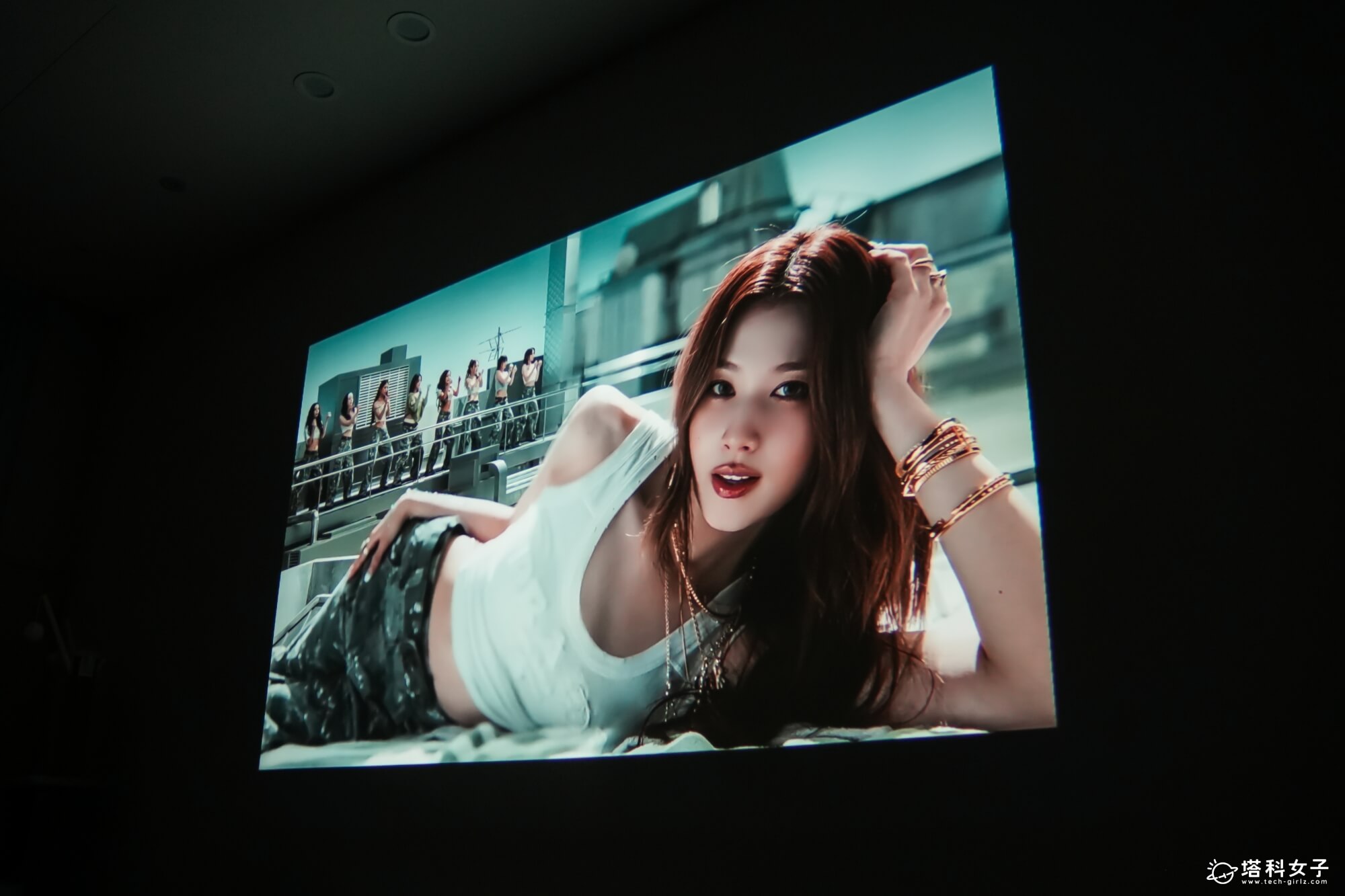 OVO Warpple LA5 投影機開箱：1080P高畫質