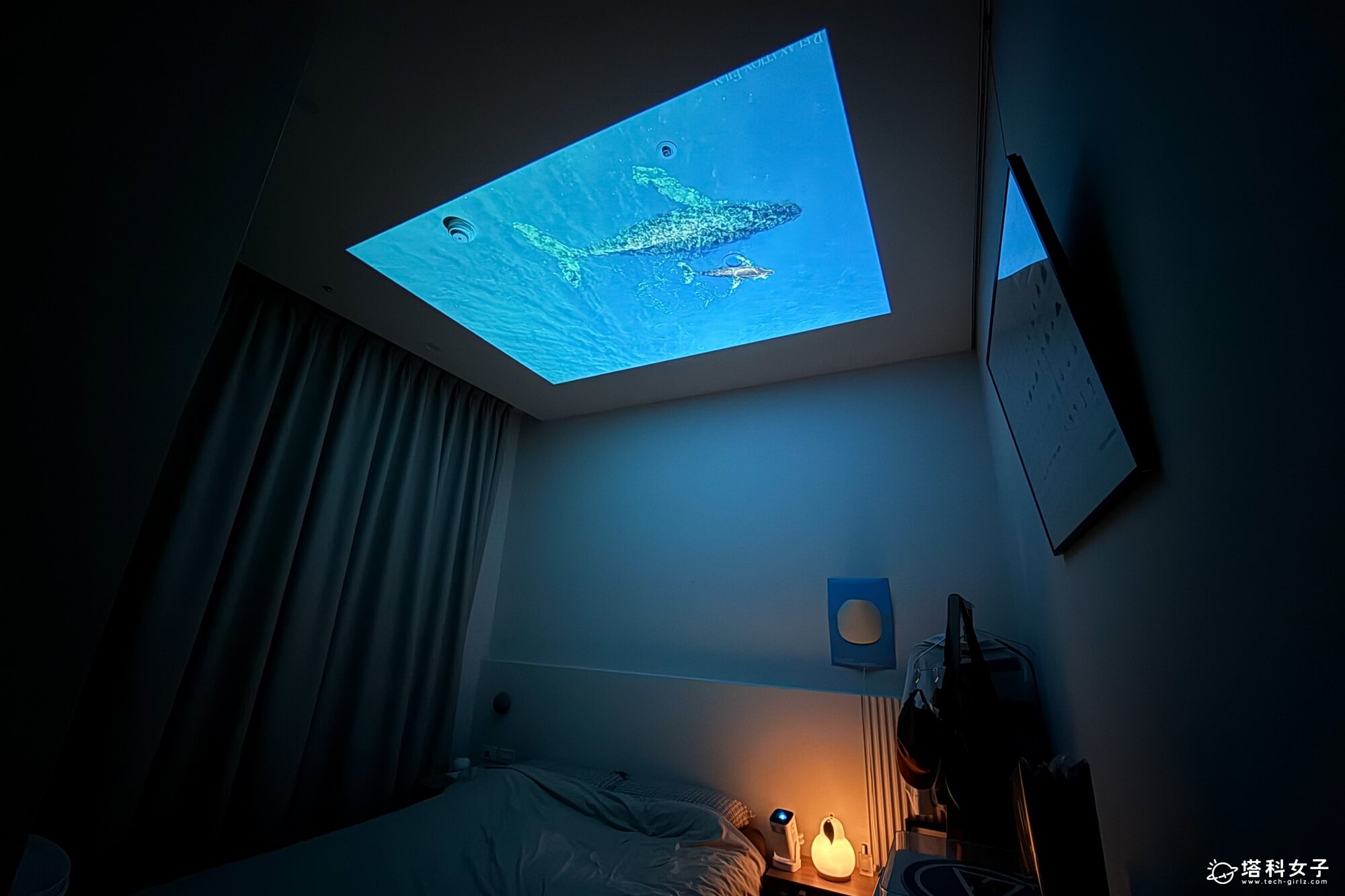 OVO Warpple LA5 投影機開箱：投影到天花板