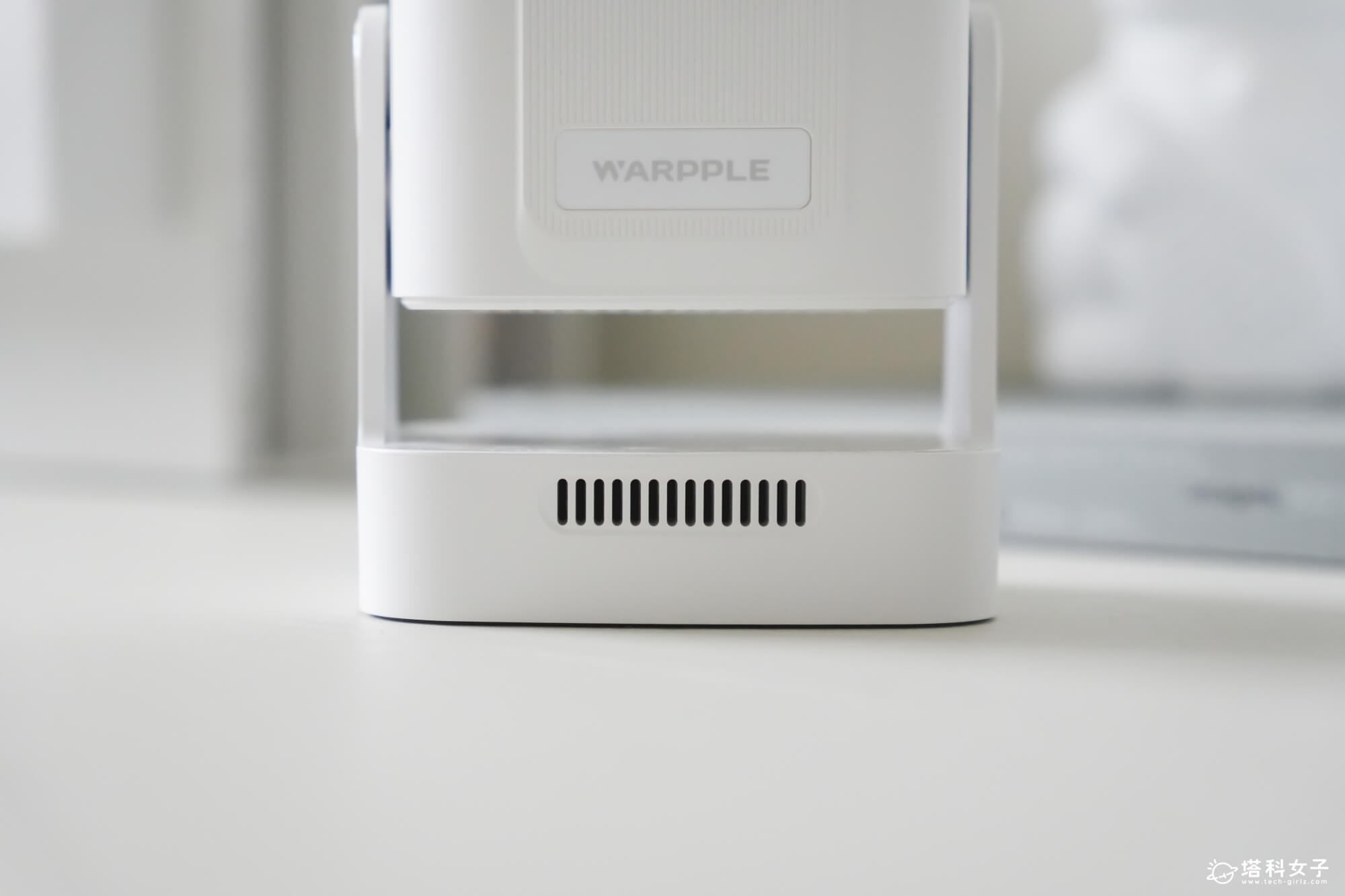 OVO Warpple LA5 投影機開箱：分體式喇叭