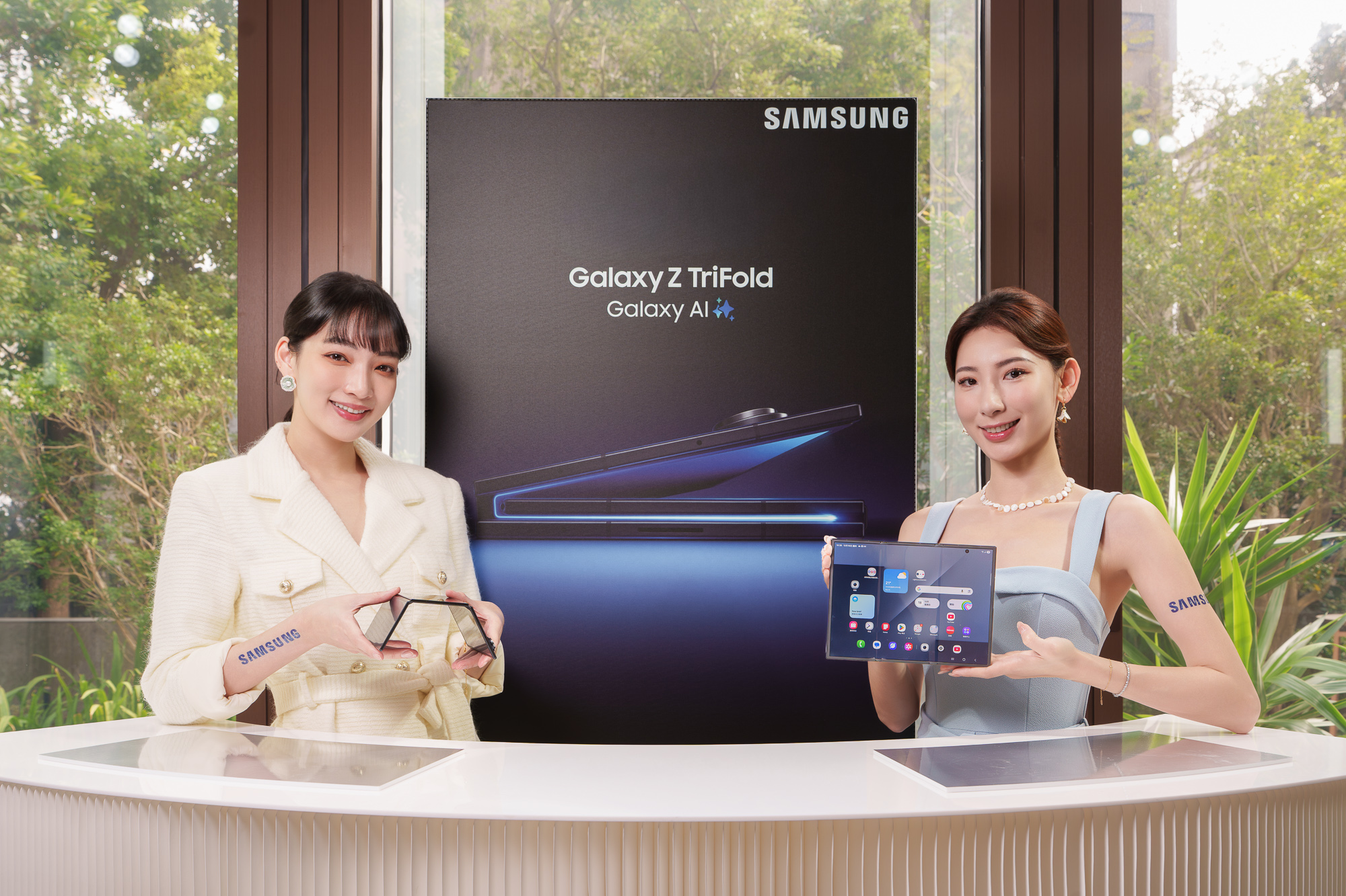 Samsung 三星首款「三摺疊旗艦 Galaxy Z TriFold」在台上市!完美體現工藝、效能與創意 - Galaxy AI, Galaxy Z TriFold, 摺疊智慧型手機 - 塔科女子