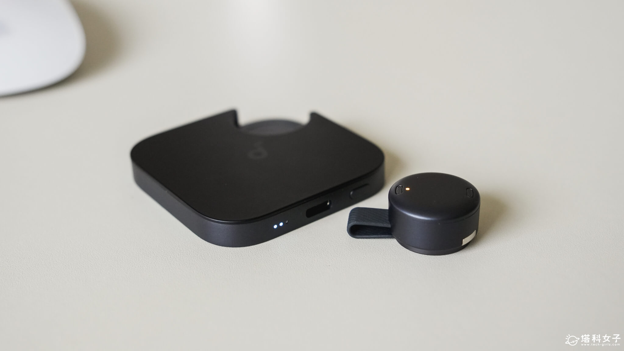 soundcore Work AI 智慧錄音器開箱:單機續航 8 小時、搭配充電盒 32 小時