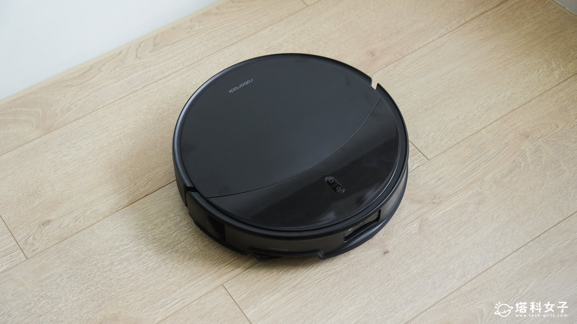 石頭 Saros 20 掃拖機器人:機身7.98公分