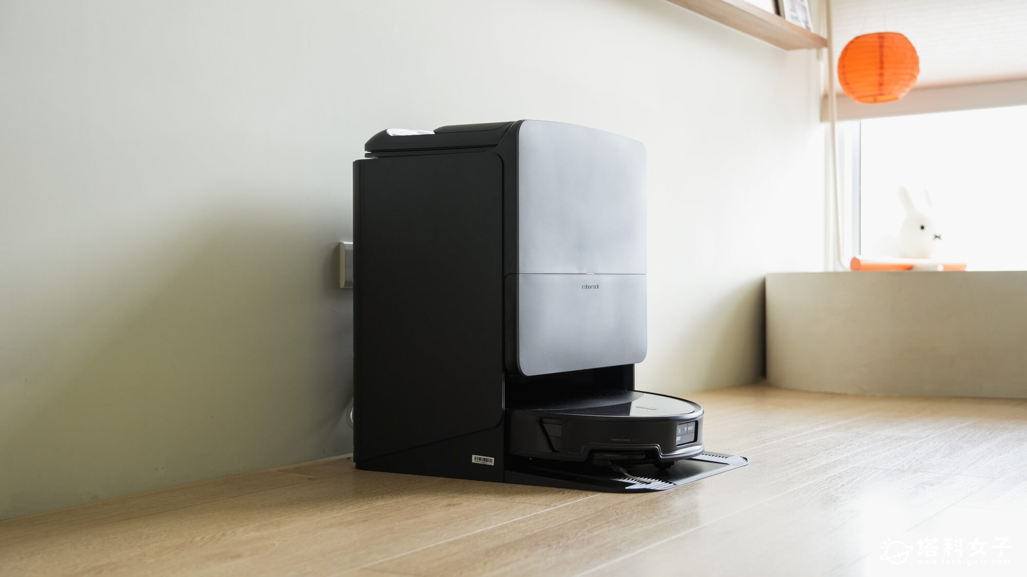 石頭 Saros 20 掃拖機器人:高溫熱水清洗拖布