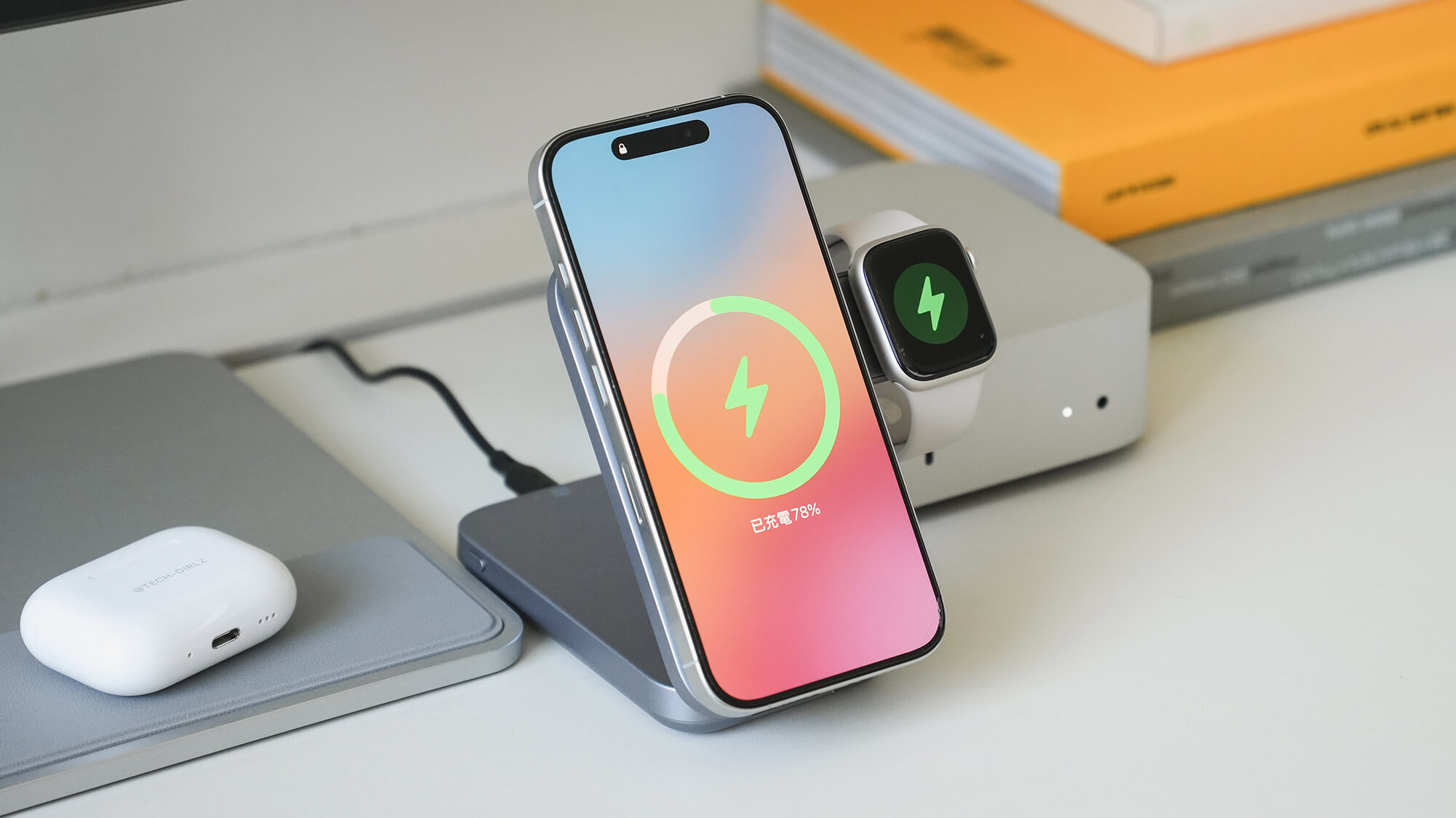 Choetech B750 Qi2 磁吸支架三合一行動電源:無線充電支架