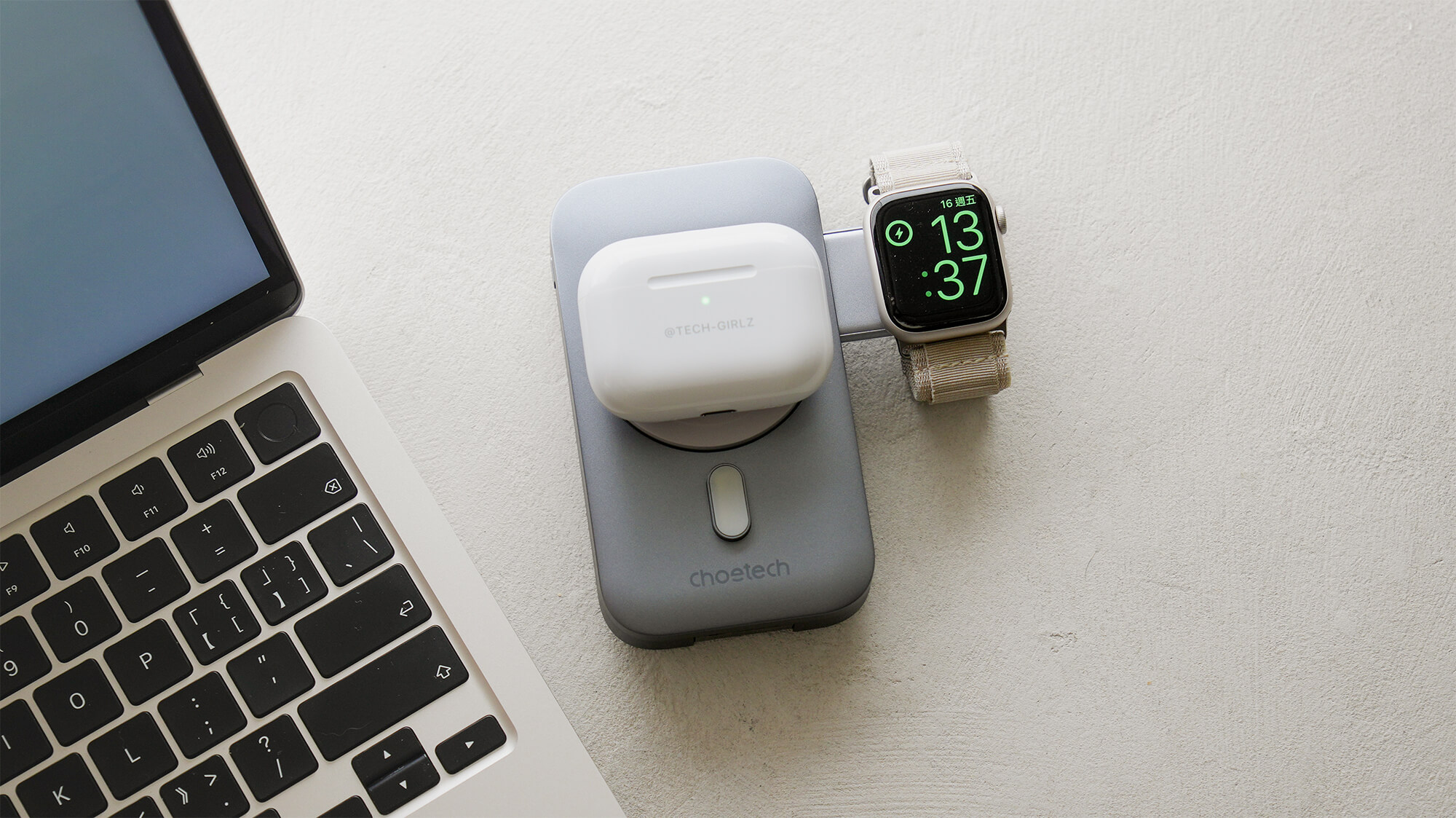 Choetech B750 Qi2 磁吸支架三合一行動電源:Apple Watch + AirPods
