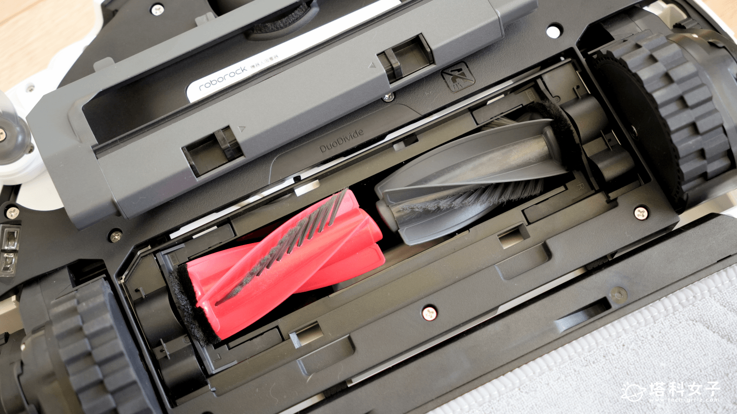 Saros 20 Sonic 聲波騎士開箱：三重零纏繞清掃系統