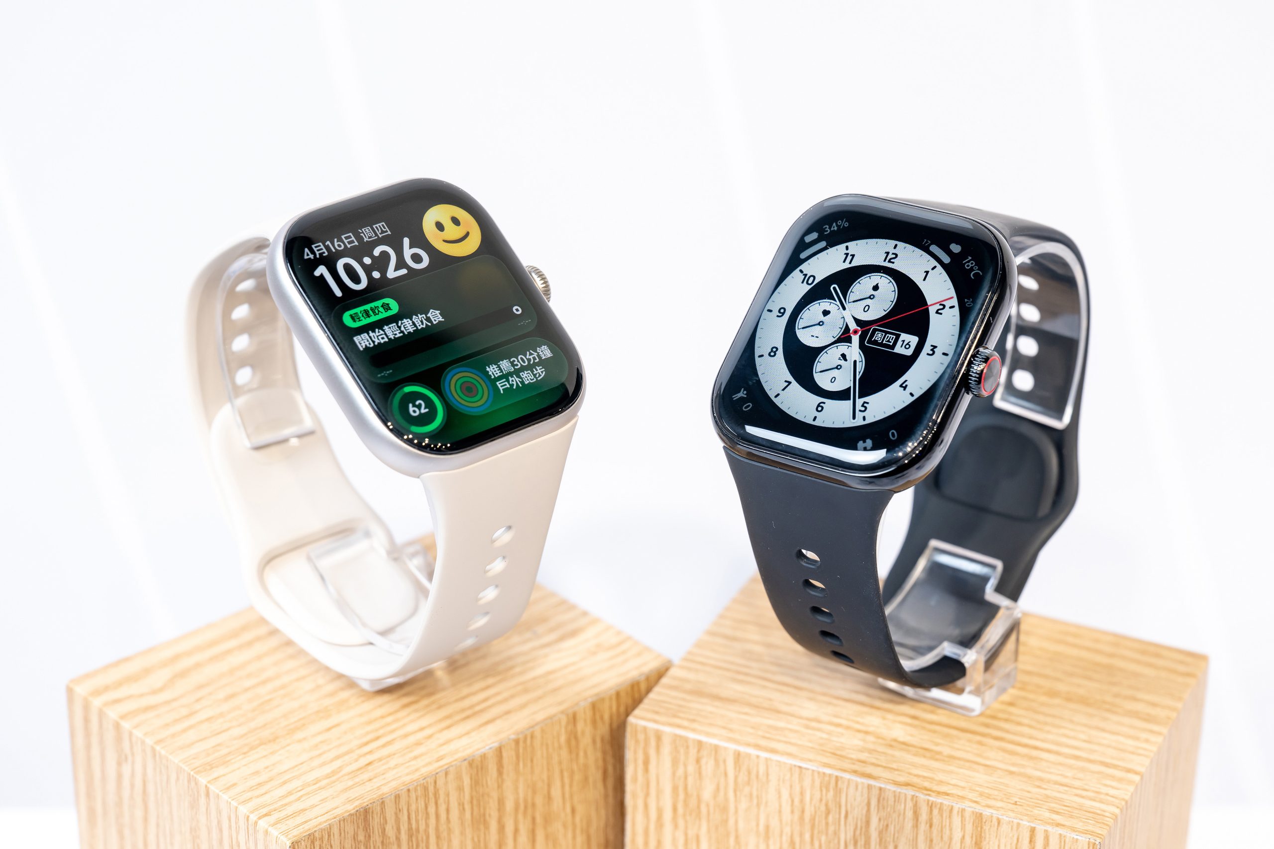  vivo Watch GT2 ，即便在烈日下運動螢幕資訊依然清晰。