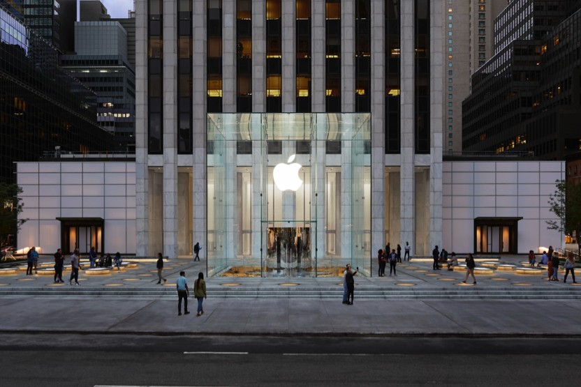 今年稍早，Apple Fifth Avenue 成為公司史上第一間取得 TRUE Zero Waste Certification 認證的零售店。該認證表揚避免超過 90% 的廢棄物進入掩埋場的設施。