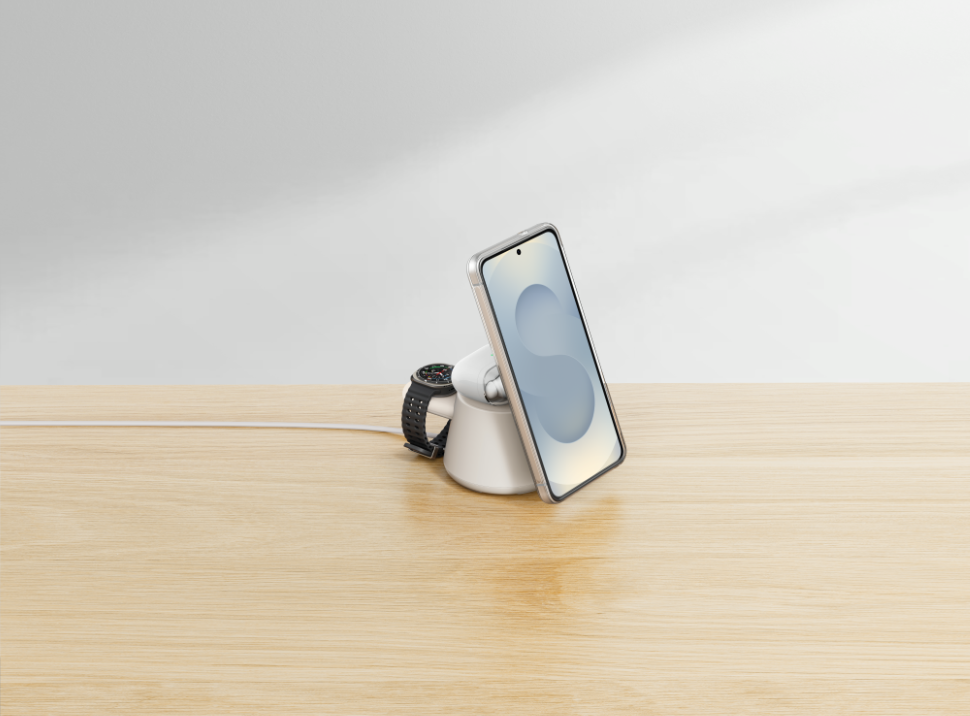 UltraCharge 模組充電座支援 Apple 與 Samsung 裝置充電