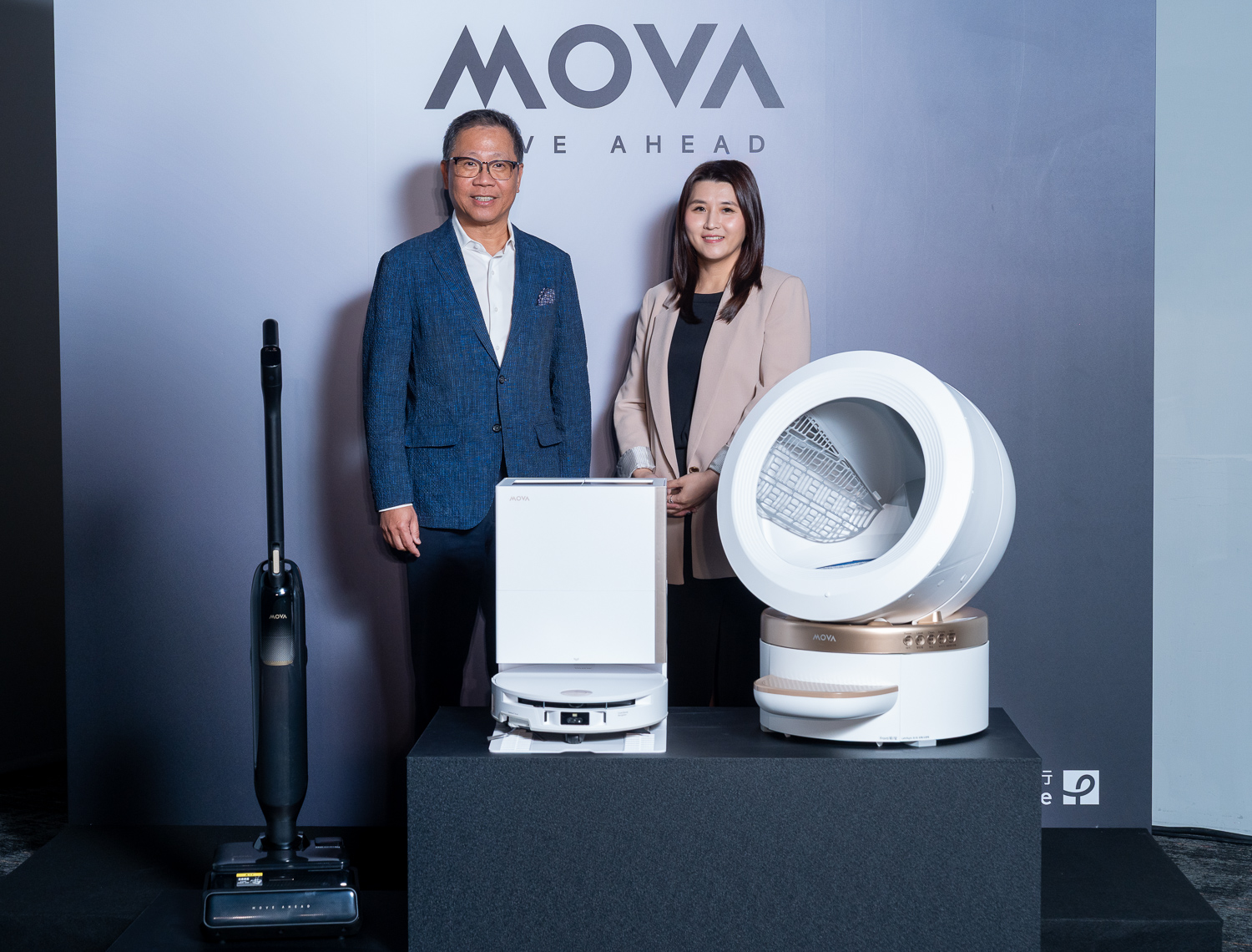 恆隆行全新代理 AI 智慧品牌 MOVA！聚焦清潔與寵物家電，8 款新品同步登場 - HydroForce™ 深壓活水技術, MOVA, MOVA S70 Ultra Roller, S70 Roller, 寵物家電, 鎖定清潔 - 塔科女子