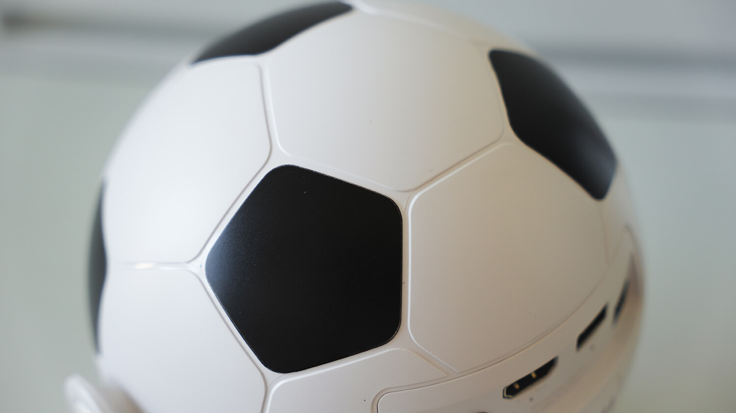 Bongcom BS5 足球君投影機開箱：做工細緻