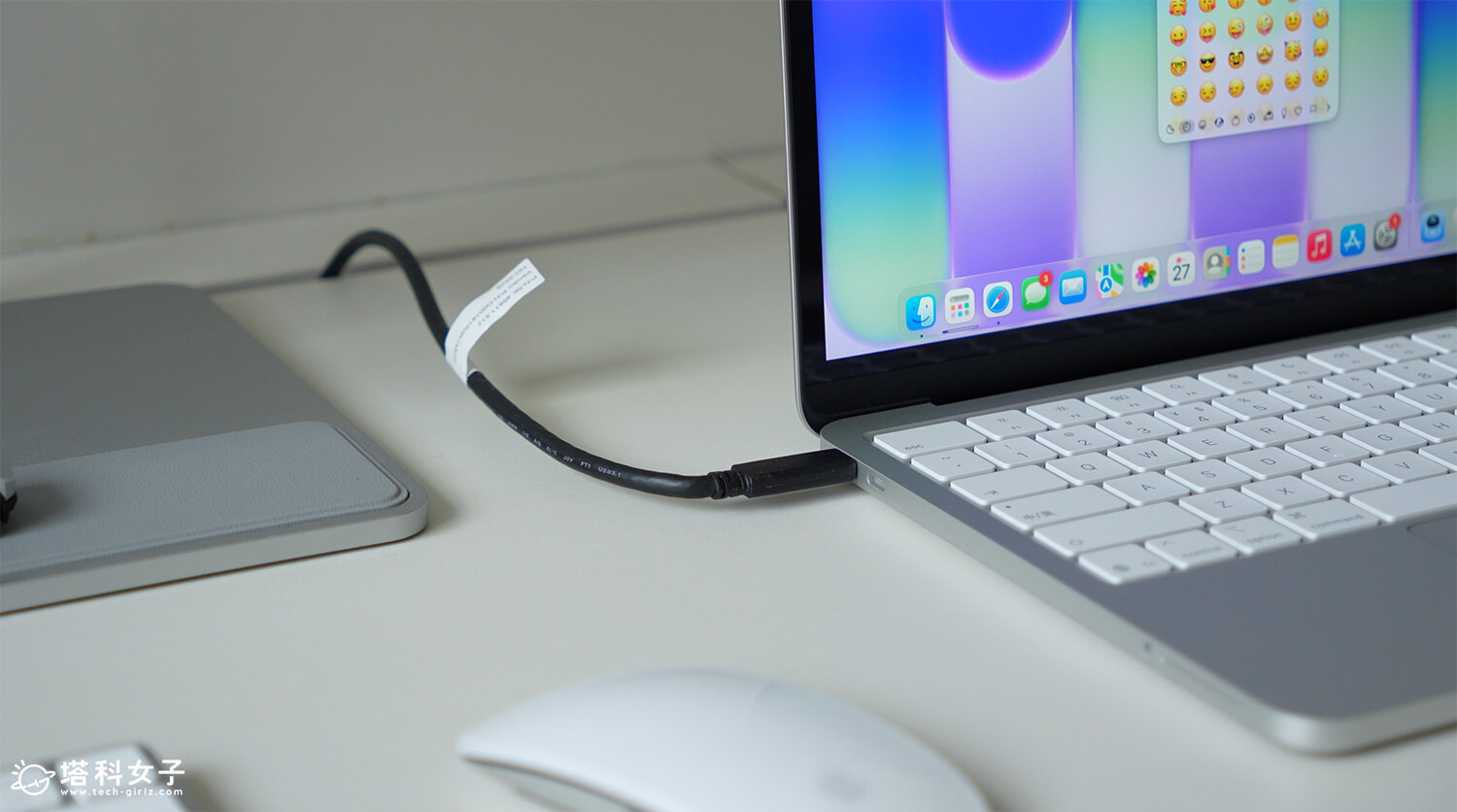 MacBook Neo 外接螢幕怎麼接