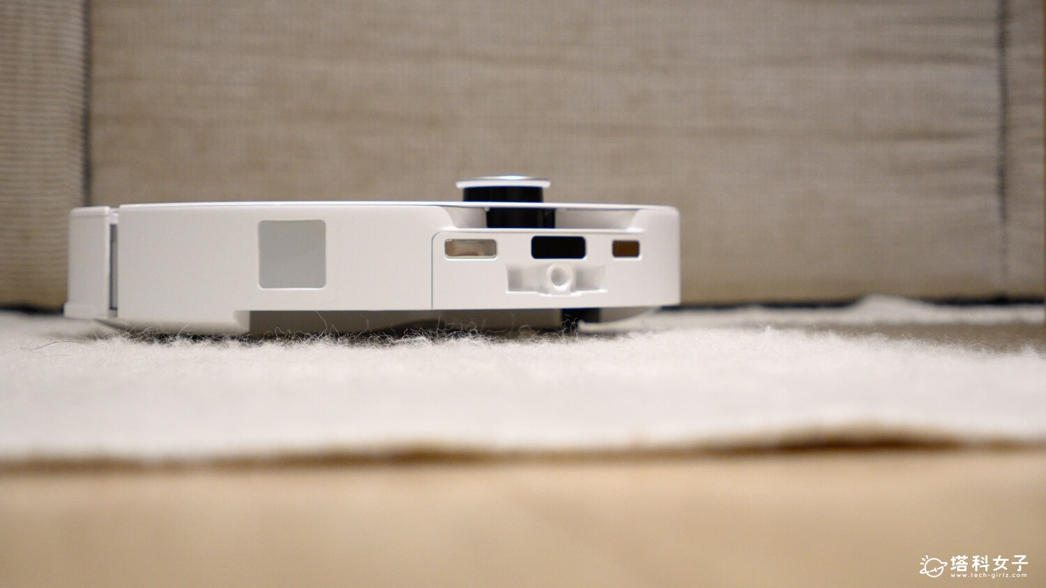 石頭科技 Qrevo Edge 2 掃拖機器人:地毯區域自動拆卸拖布