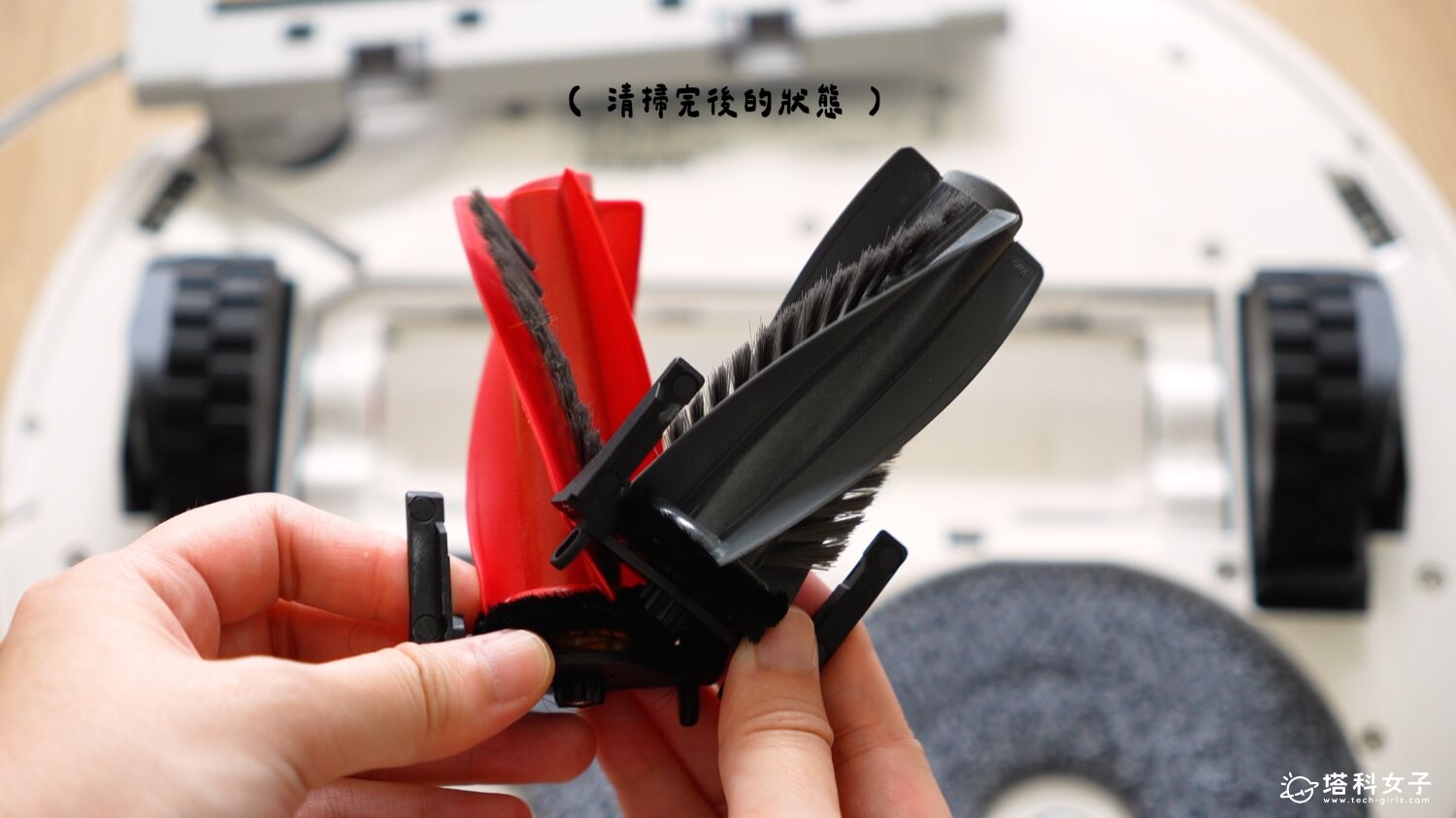 石頭科技 Qrevo Edge 2 掃拖機器人:DuoDivide® 零纏繞雙懸臂對刷