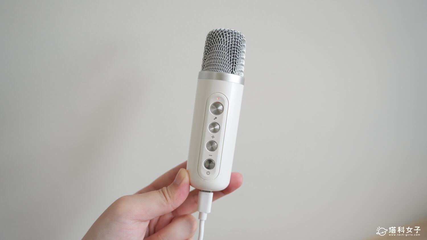 OVO Warpple 小公主 K 歌音響 AS1 開箱:充電
