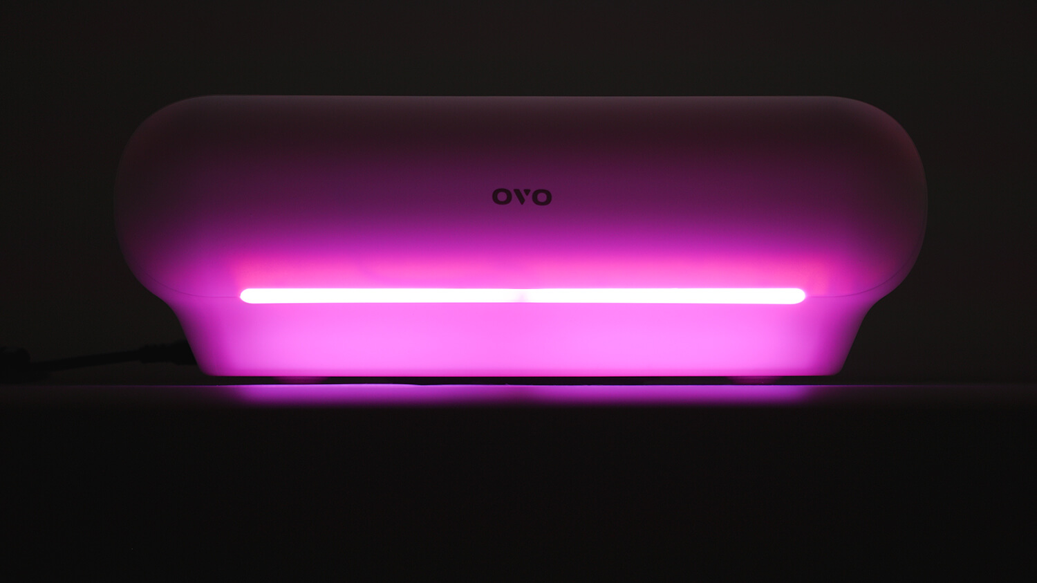 OVO SS2 超短焦投影機:LED氛圍燈