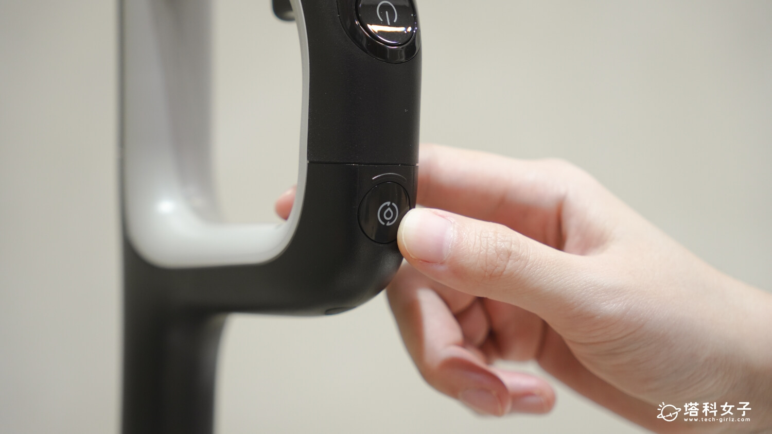 Roborock F25 Ultra Steam Gen 2 洗地機:自清洗