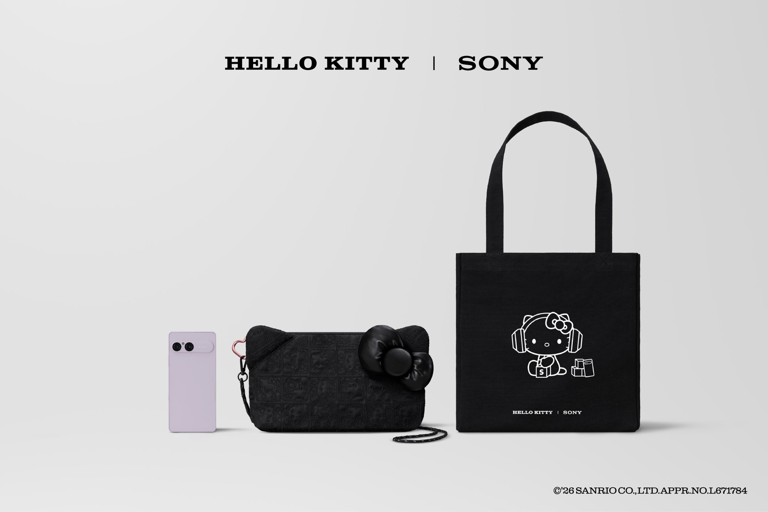 Sony 與 Hello Kitty 攜手推出特別聯名組合。