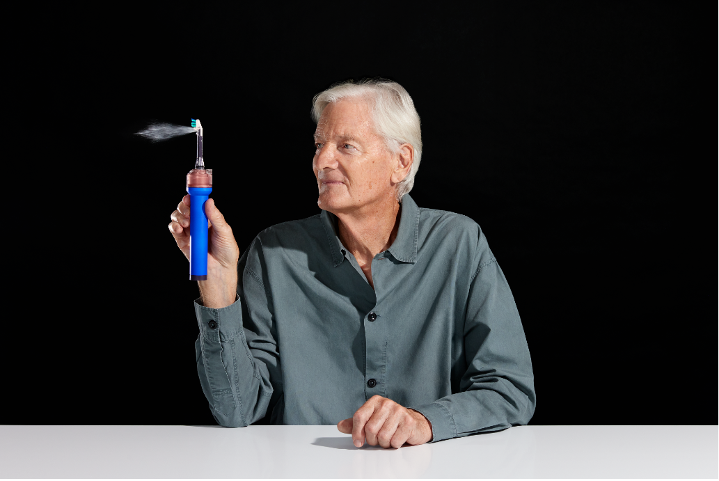 再拓全新領域!Dyson CameraJet™ 微鏡噴射電動牙刷全球發表