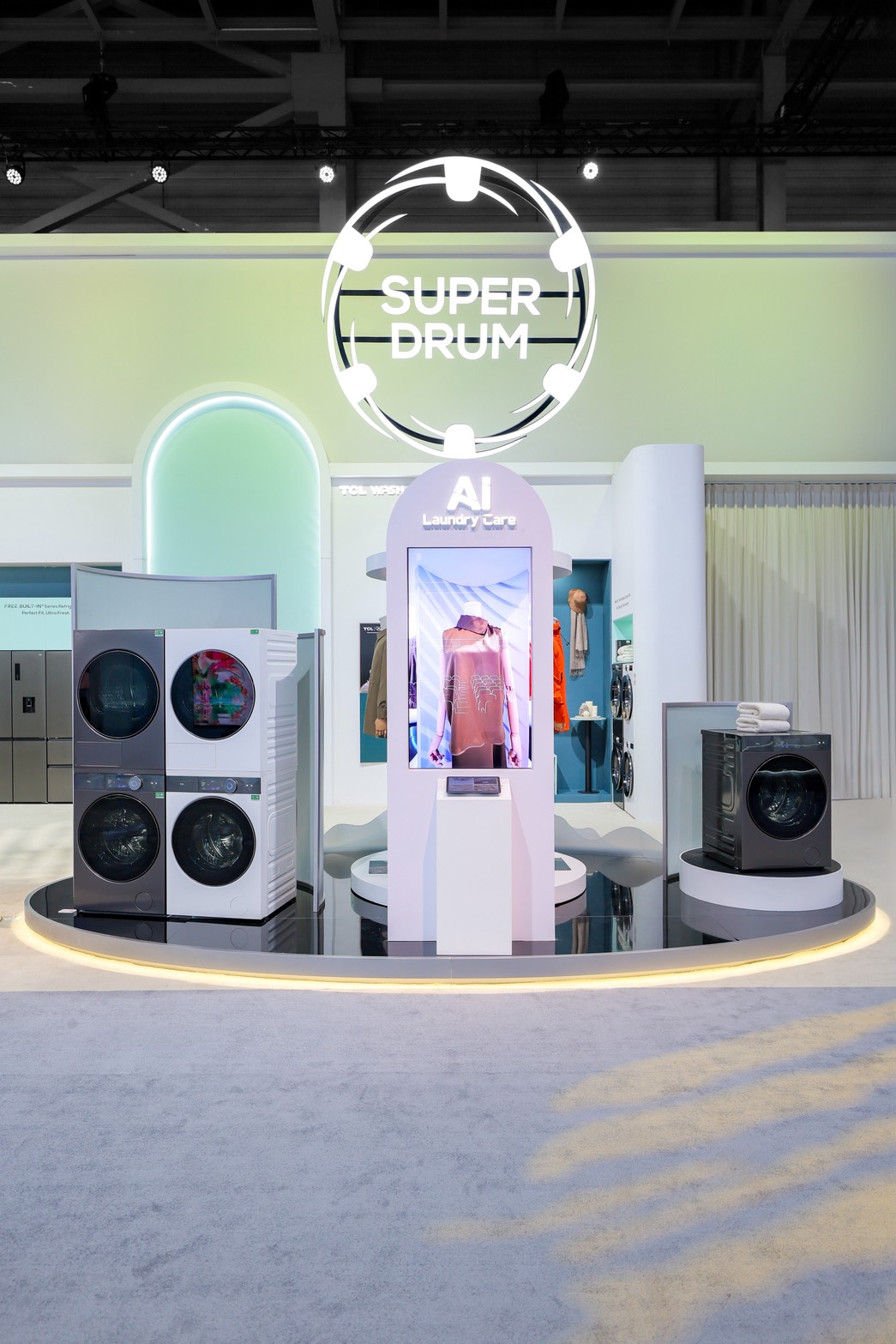 TCL 於 IFA 2026 展示 AI SuperDrum 洗烘塔 P9 Ultra